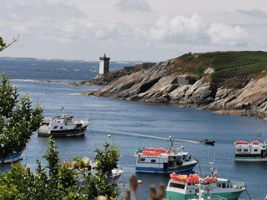 Belle Vue Pointe St Mathieu Avec Piscine Chauffee, 100 M Et Gr34 Holiday home Le Conquet
