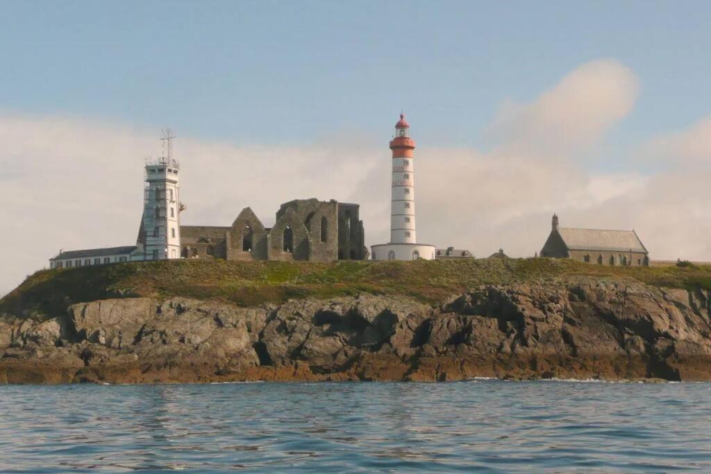 Belle Vue Pointe St Mathieu Avec Piscine Chauffee, 100 M Et Gr34 *