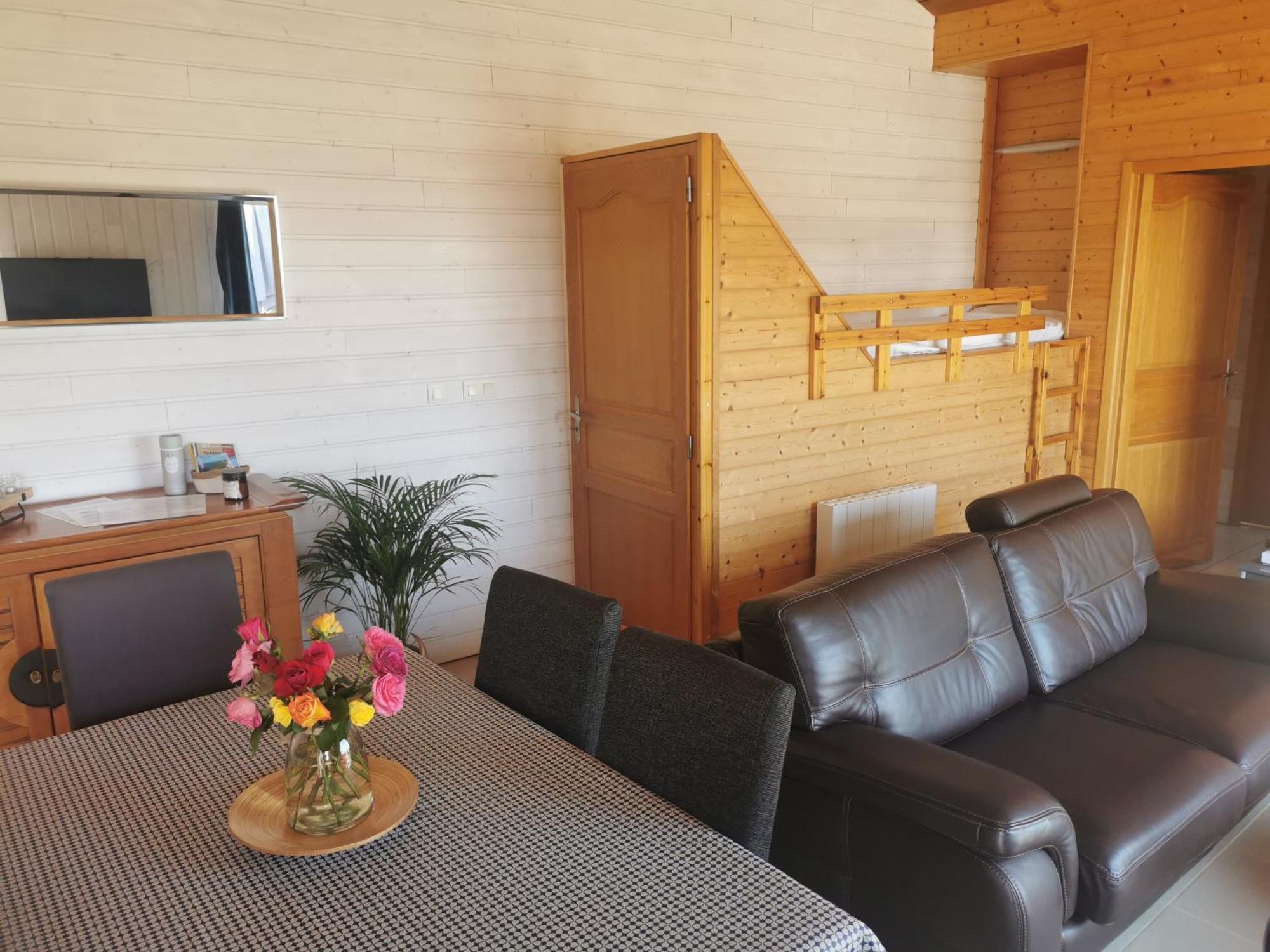 Holiday home Belle Vue Pointe St Mathieu, Piscine Chauffee, 100 M Et Gr34